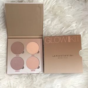 Anastasia Beverly Hills Glow Kit